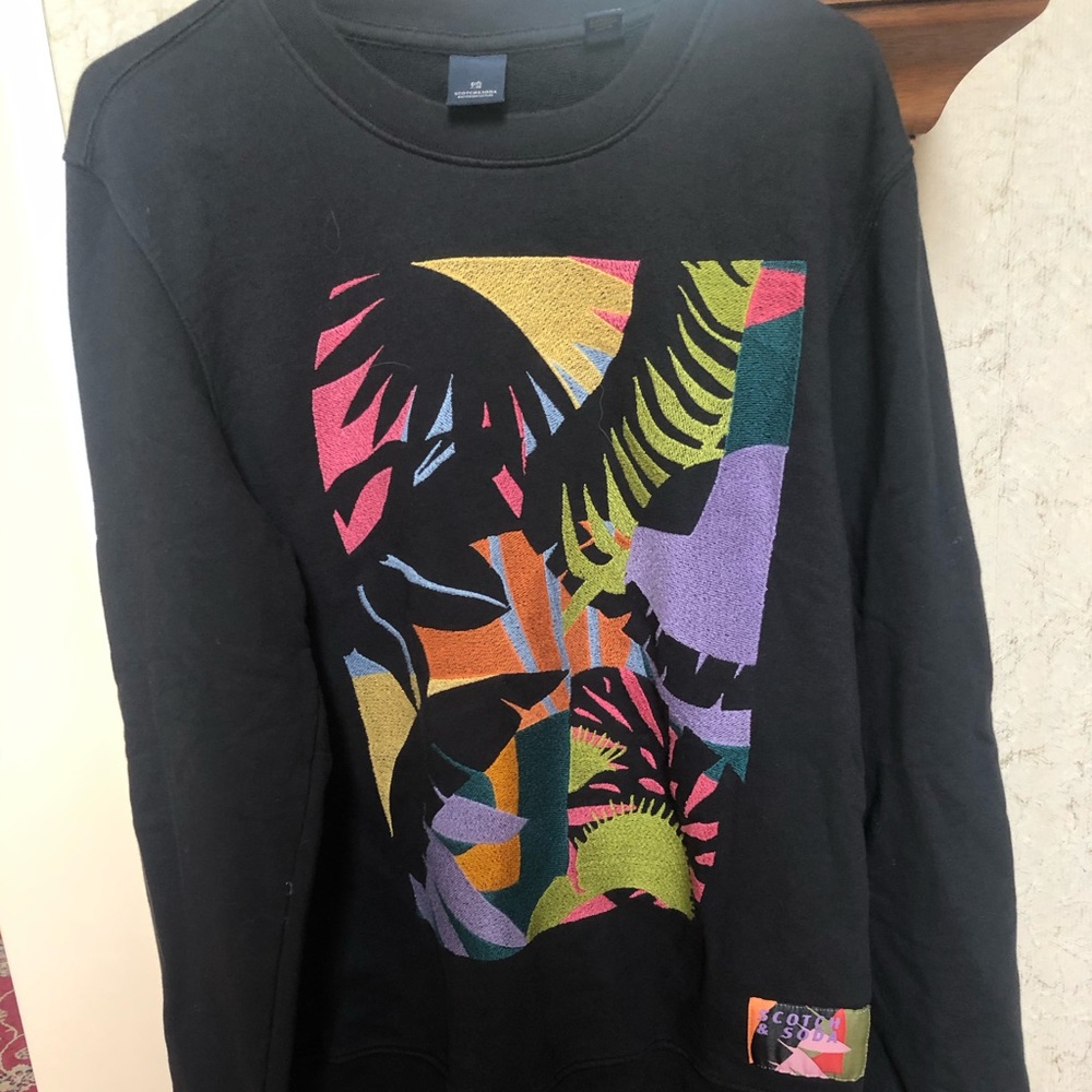 Scotch and Soda Embroidered Crewneck